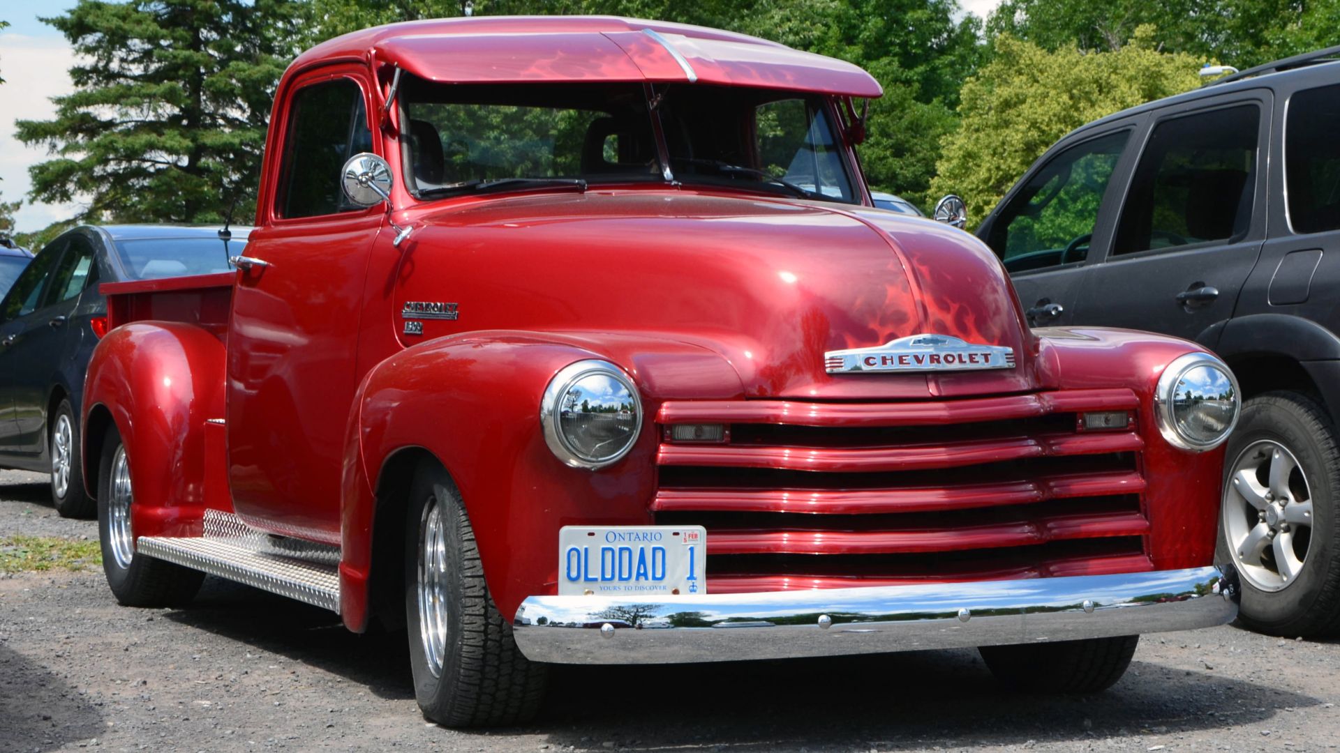 Red Chevrolet Advance Design in Morrisburg (Canada)