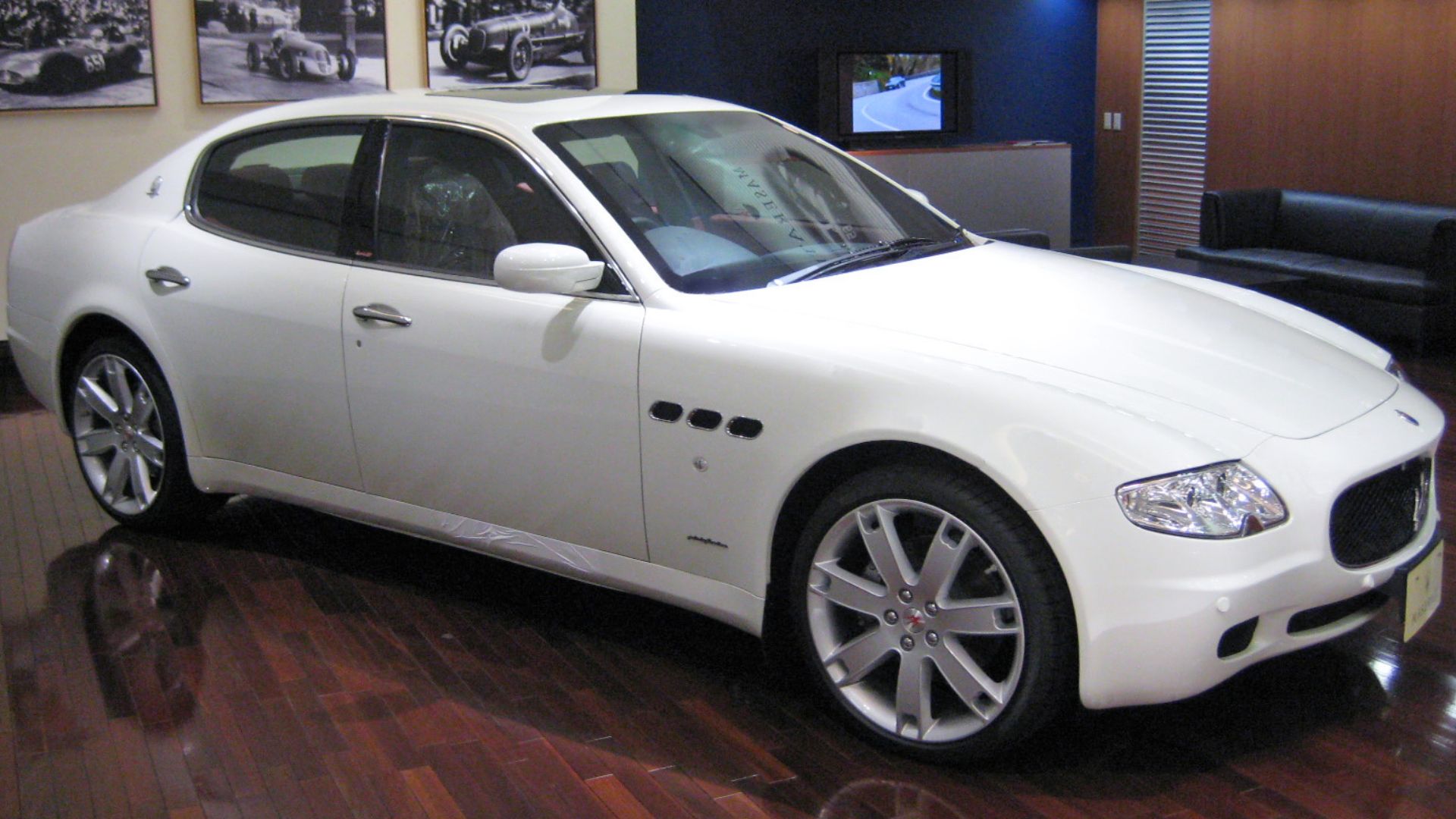 Maserati Quattroporte V Sport GT S photographed in Cornes Aoyama Showroom (Minato, Tokyo)