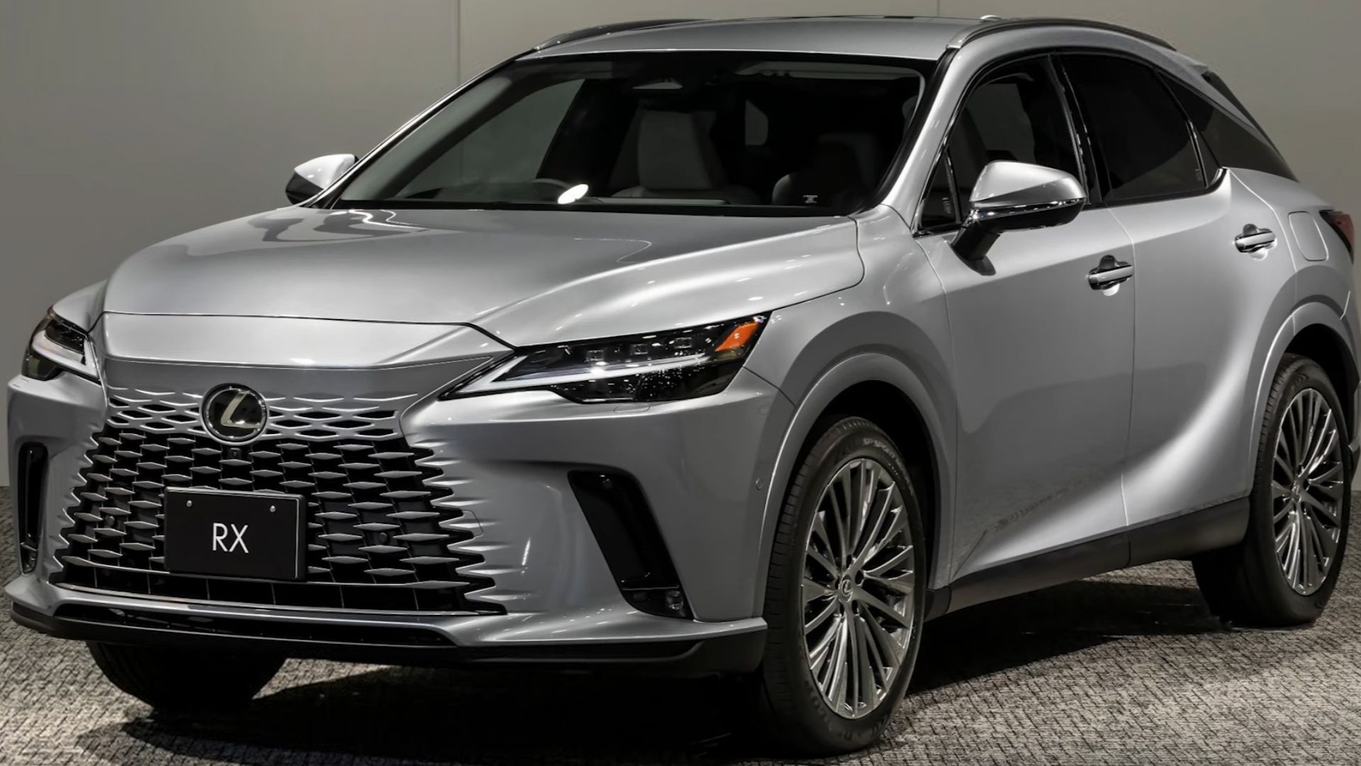 2022 Lexus RX 450h+ AWD (Japan) front view
