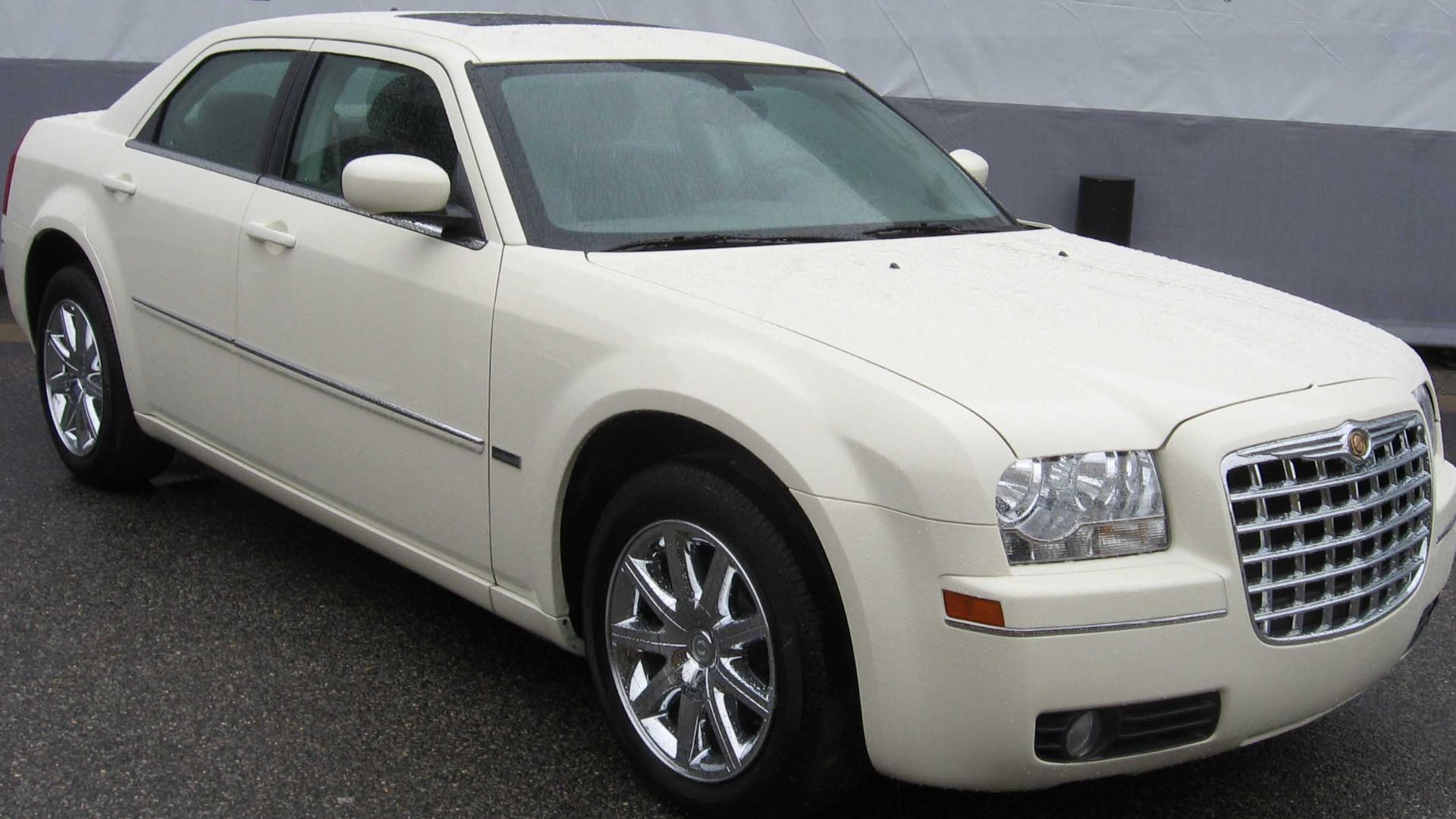 2008 Chrysler 300 photographed in New York City, USA.