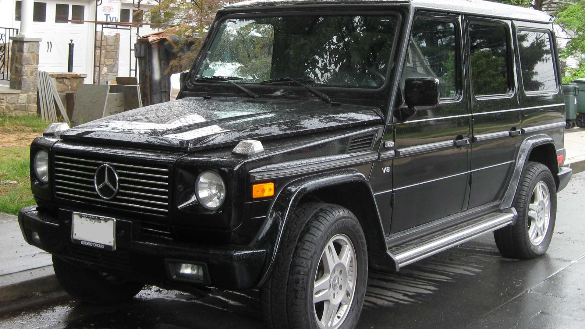 Mercedes-Benz G500 photographed in Gaithersburg, Maryland, USA.