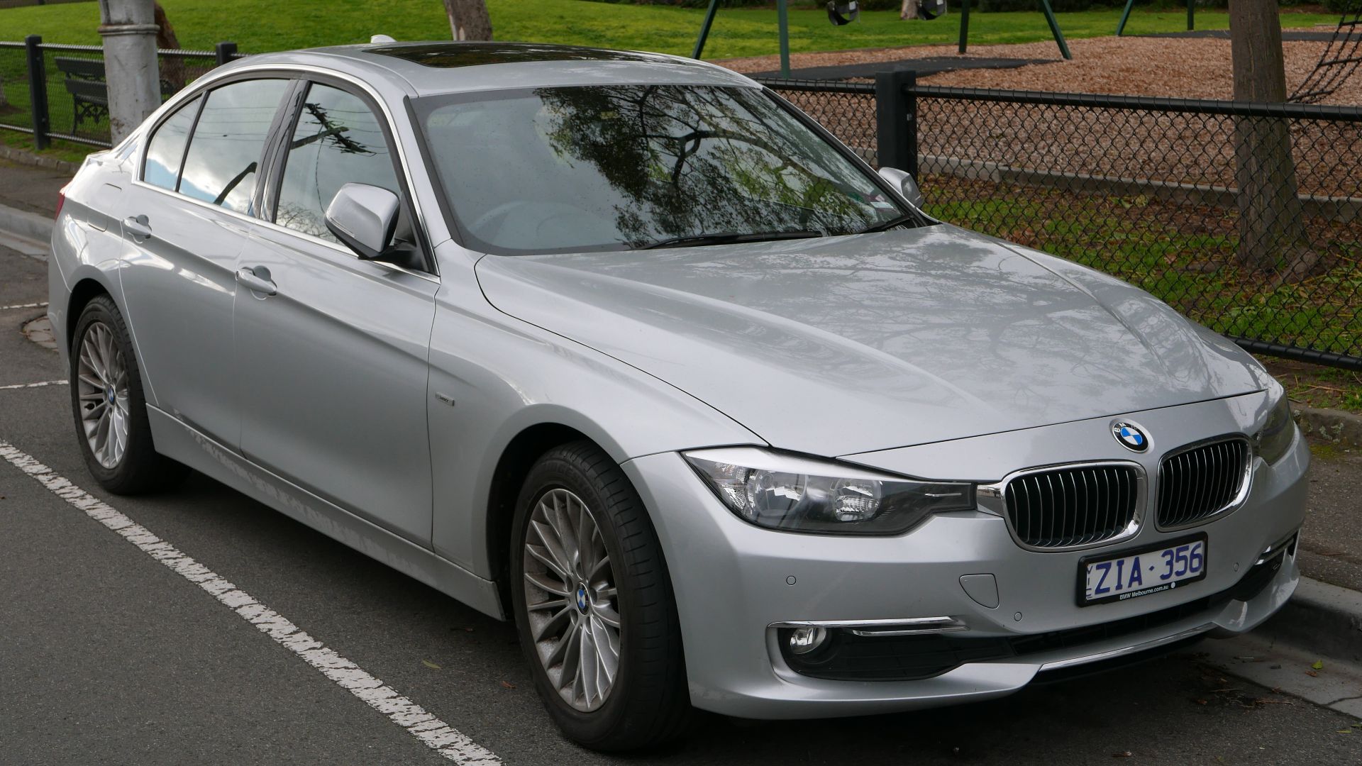 2012 BMW 320d (F30 MY13) Luxury Line sedan. Photographed in Hawthorn, Victoria, Australia.