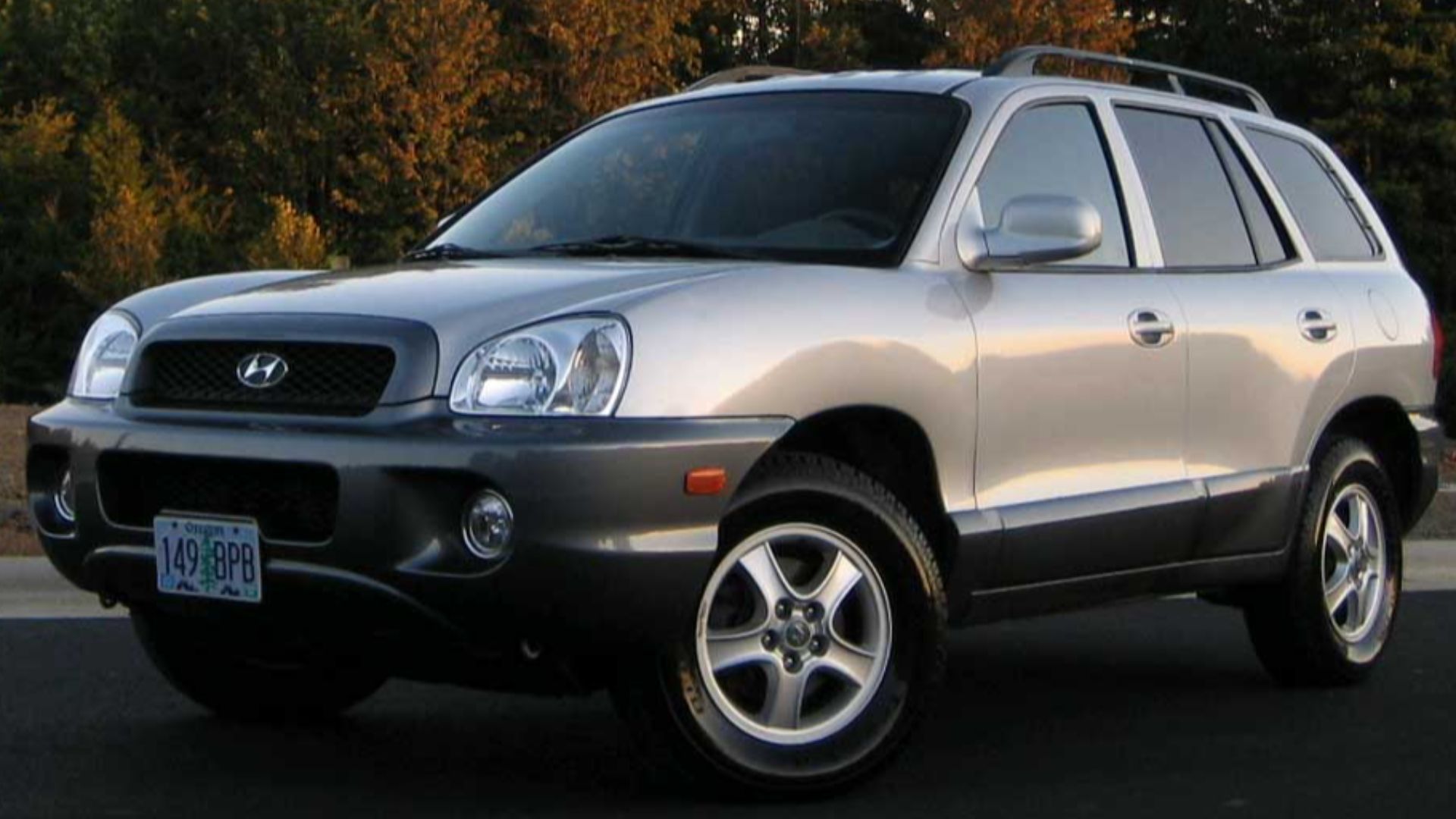 2004 Hyundai Santa Fe GLS.