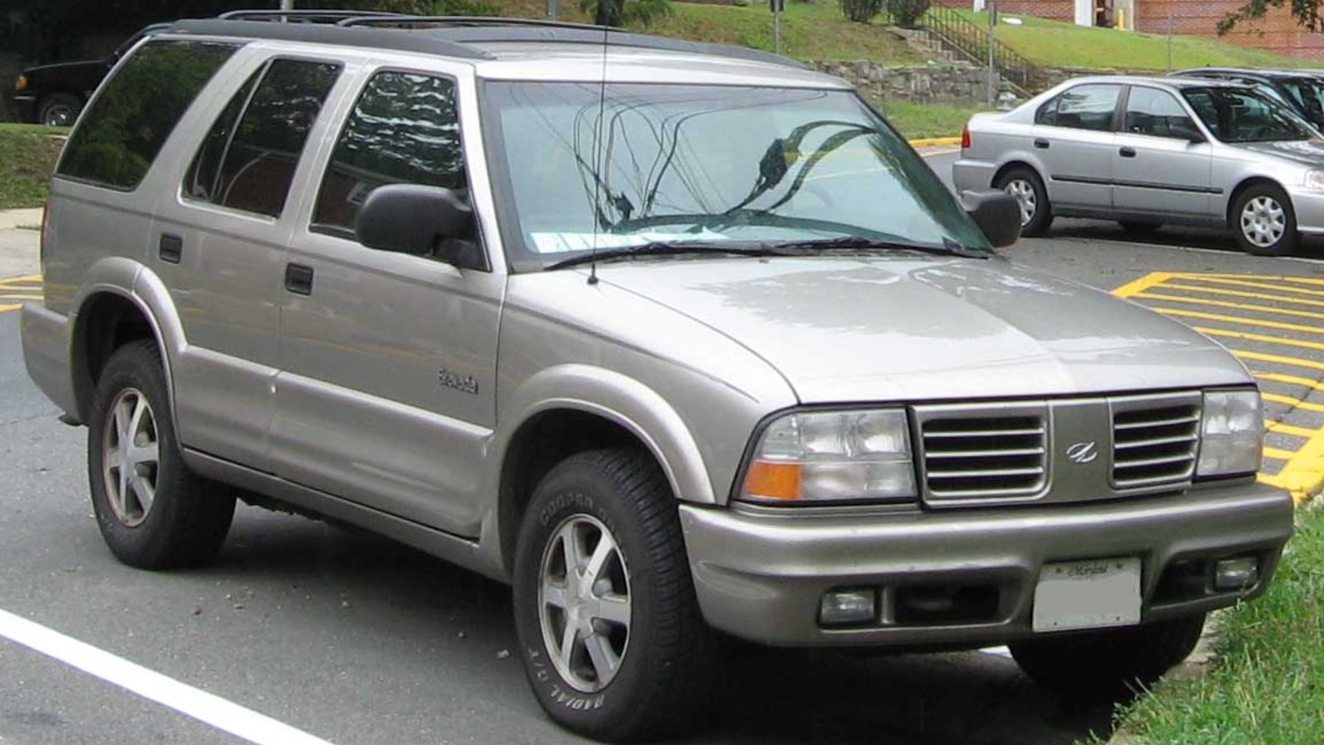 1998-2001 Oldsmobile Bravada photographed in USA.