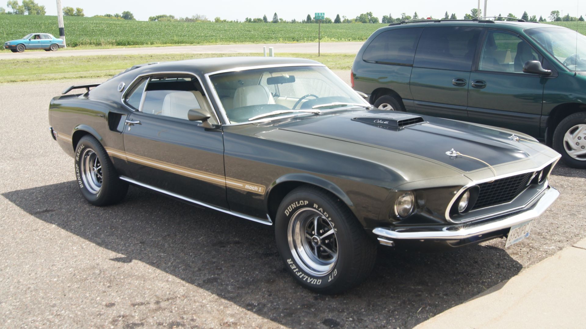 26th Annual New London to New Brighton Antique Car Run August 11, 2012.

www.antiquecarrun.org/Home_Page.html