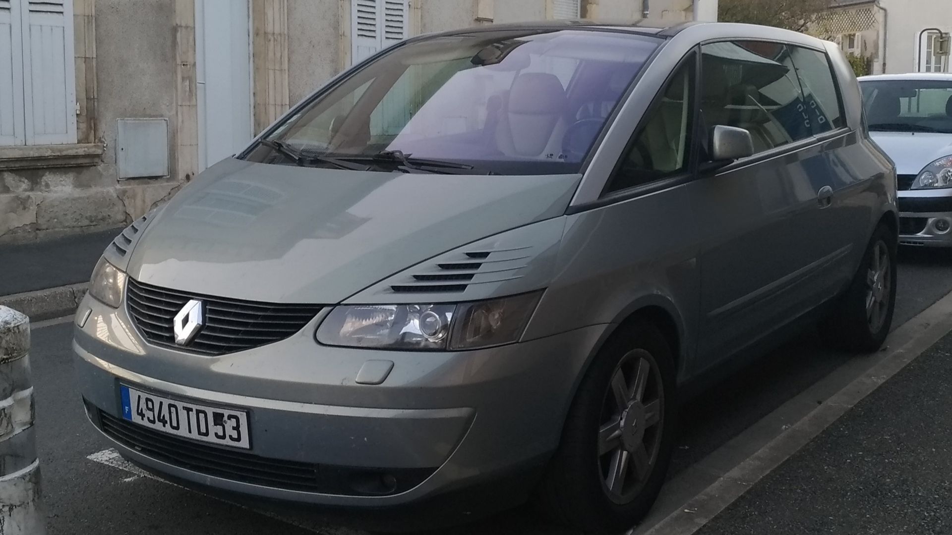2003 Renault Avantime (2.2 dCi 150 hp) at Nevers