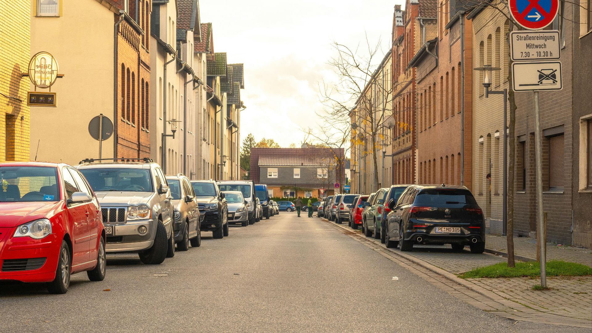 Peaceful street scene in autumn, showcasing German architecture in Lower Saxony.