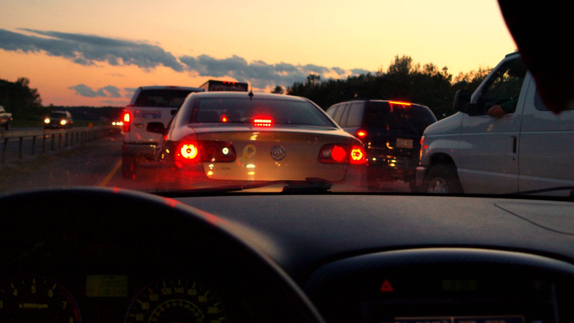 On the way back from out east, the highway suddenly stopped between Kingston and Belleville and I remained stopped for about 45 minutes. They closed the highway for construction (I presume) so all cars had to divert through other ways. Took me 7 hours to get home :(! 
Happy weekend everyone.

I am trying to figure out where to go tomorrow so if you have any ideas, TELL ME!