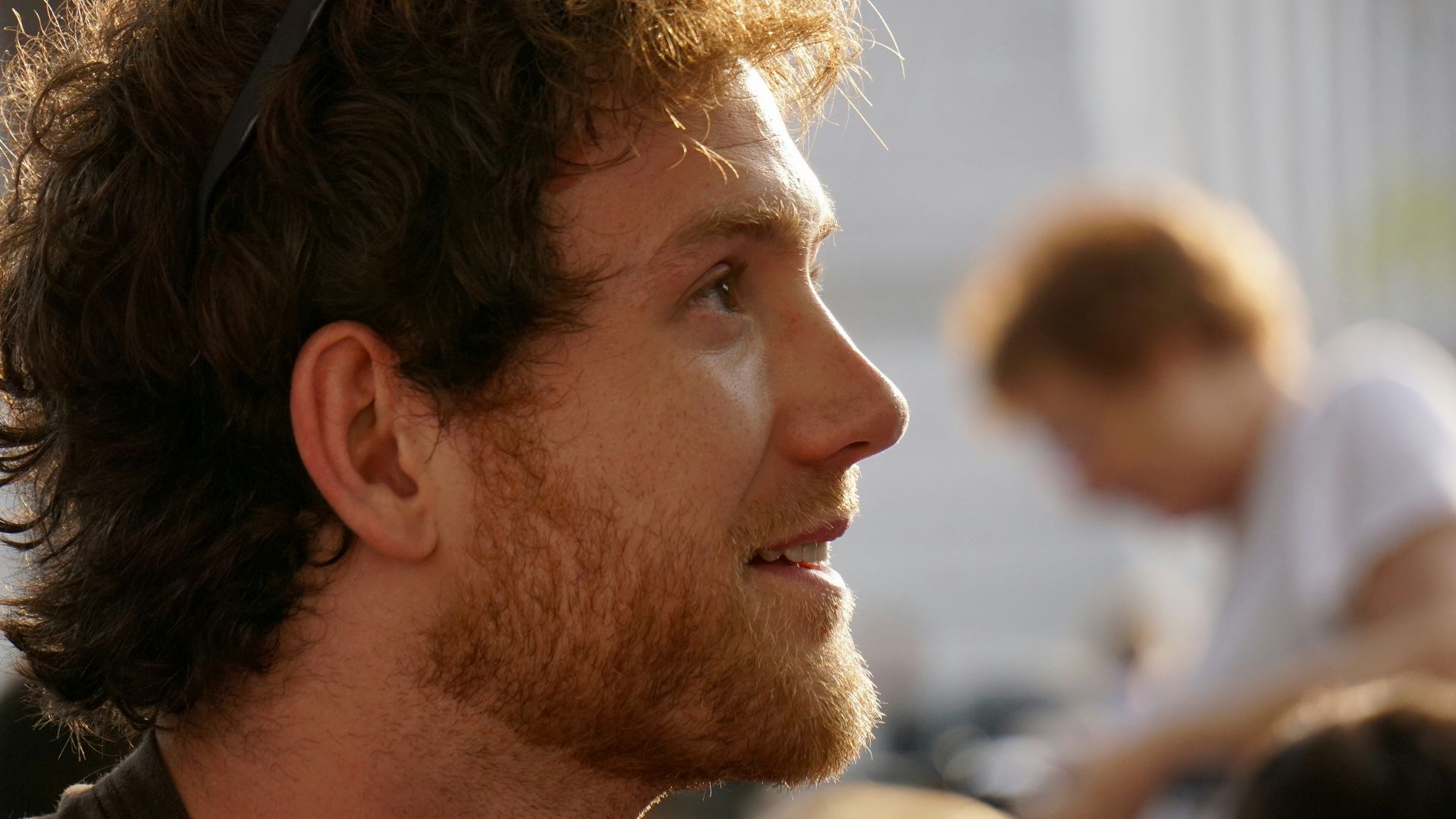 man in white crew neck shirt