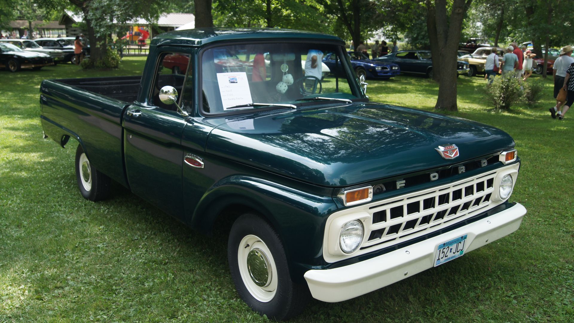 Lake Minnewaska Classics
Car Show
August 2, 2014
Starbuck, Minnesota

    Thousands more of my car pictures available by clicking link below:

www.flickr.com/photos/greggjerdingen/collections/72157631...