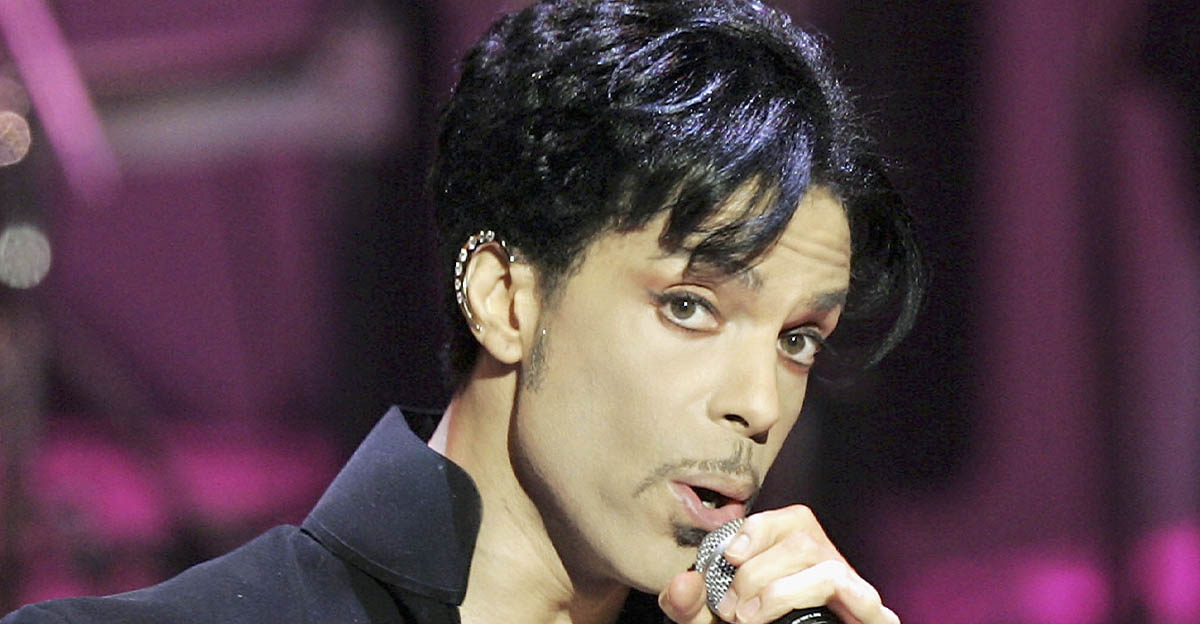 Musician Prince performs onstage at the 36th Annual NAACP Image Awards at the Dorothy Chandler Pavilion on March 19, 2005 in Los Angeles, California.