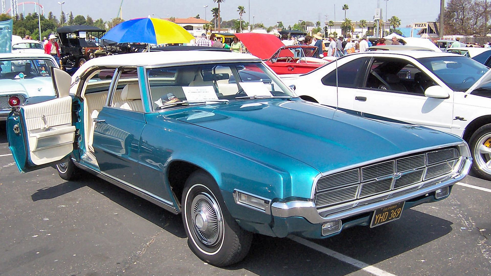 File:1969 Blue Ford Thunderbird.jpg