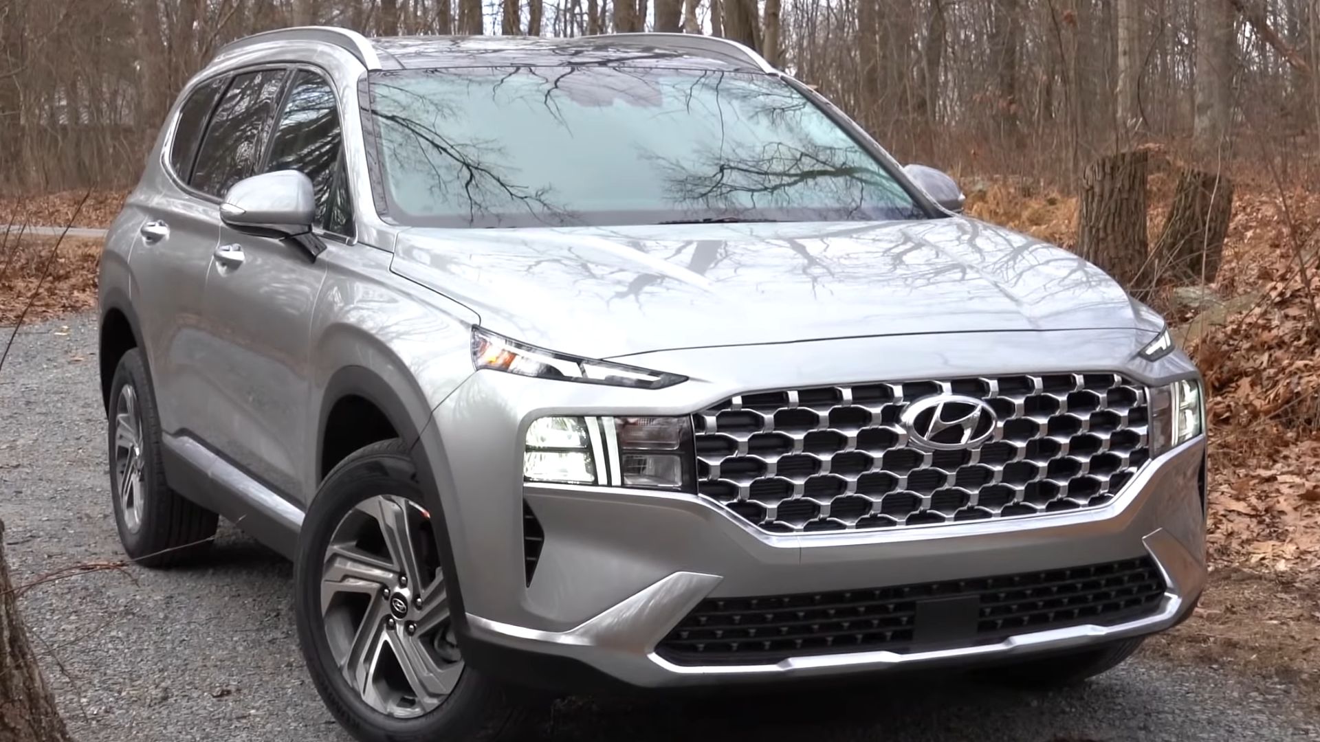 2021 Hyundai Santa Fe SEL (United States) front view