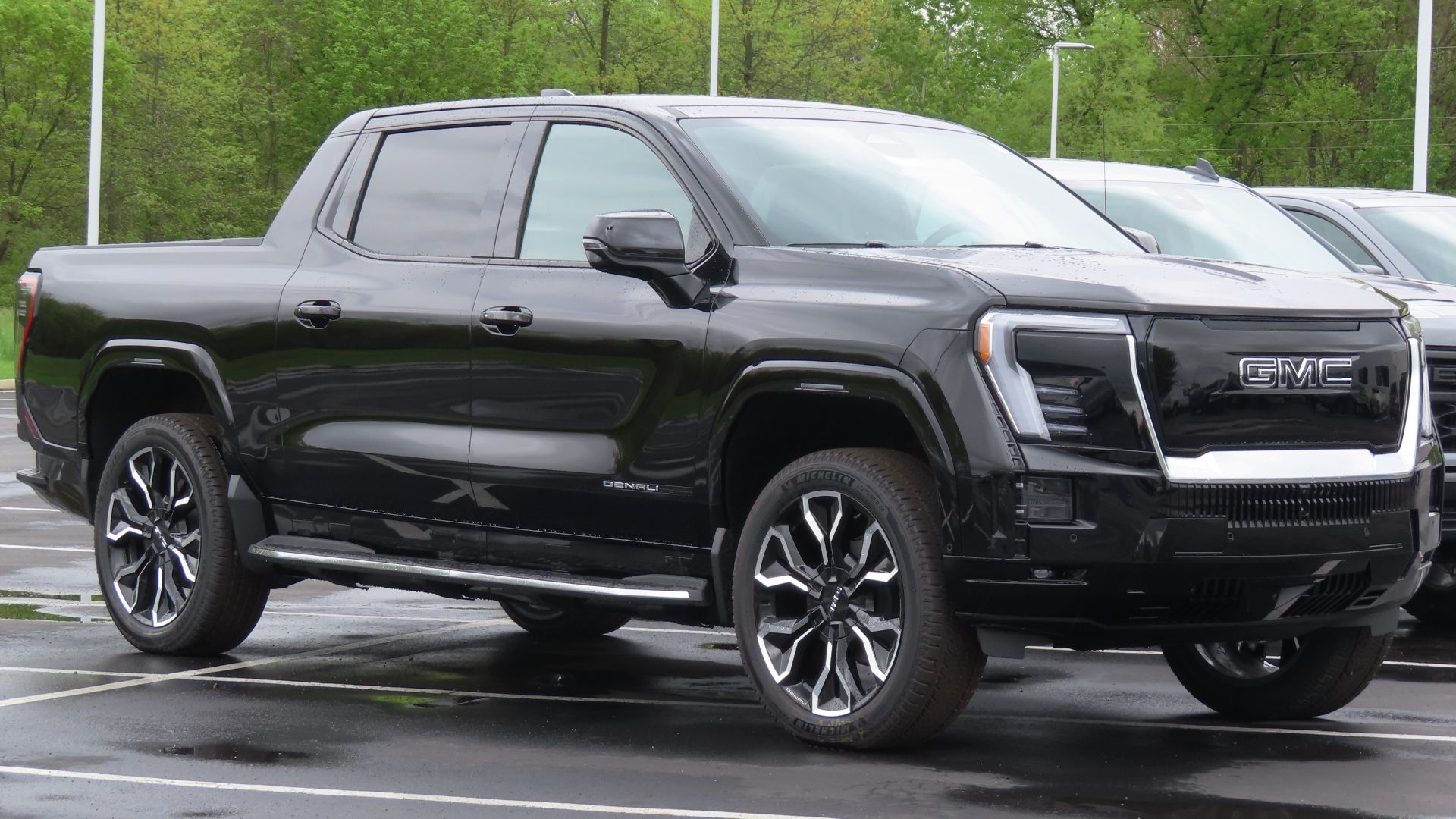 2025 GMC Sierra EV Extended Range Denali photographed in New Castle, Pennsylvania. Finished in Onyx Black.