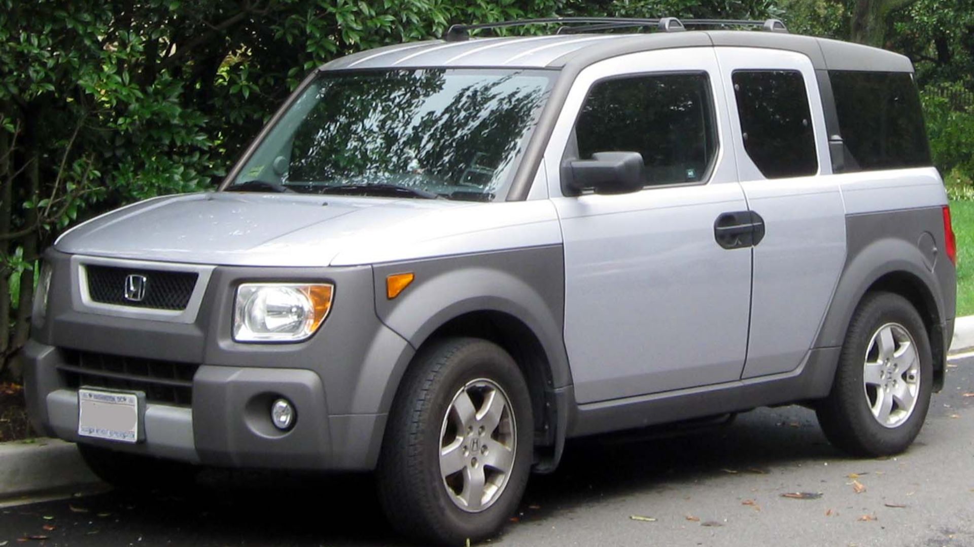 2003-2006 Honda Element photographed in Washington, D.C., USA.