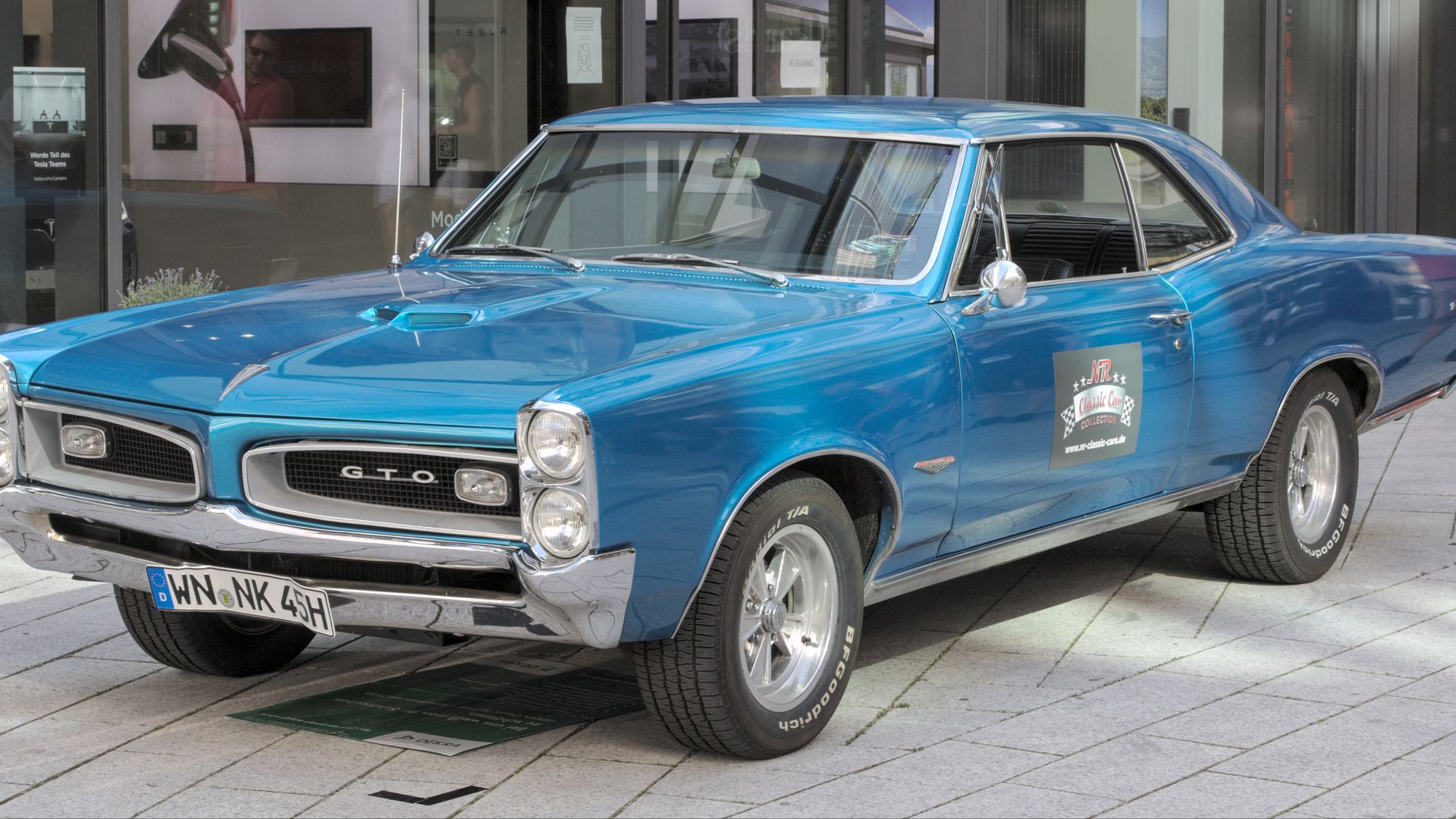 Pontiac_GTO_(1964-1967) in Stuttgart