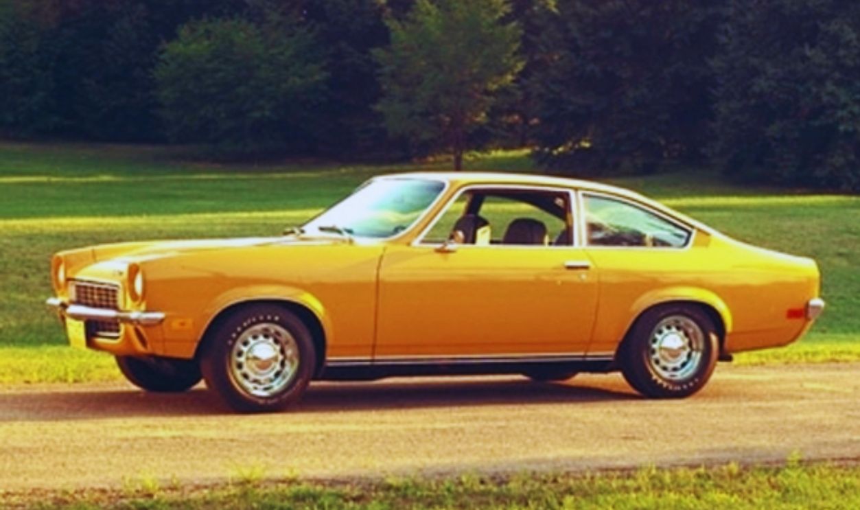 File:71 Chevy Vega Hatchback.jpg