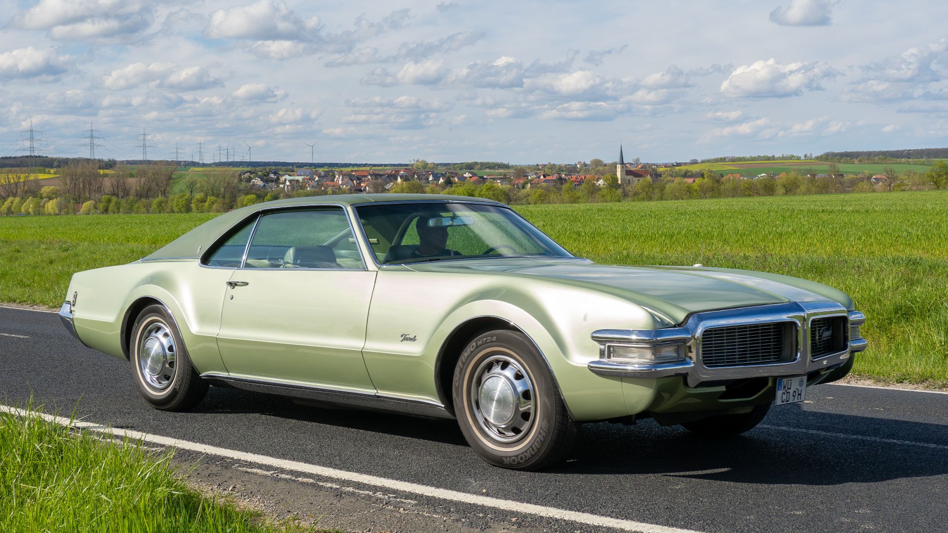 1969 Oldsmobile Toronado at the Prichsenstadt Classics 2023