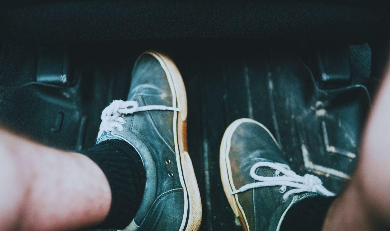 sneakers driving