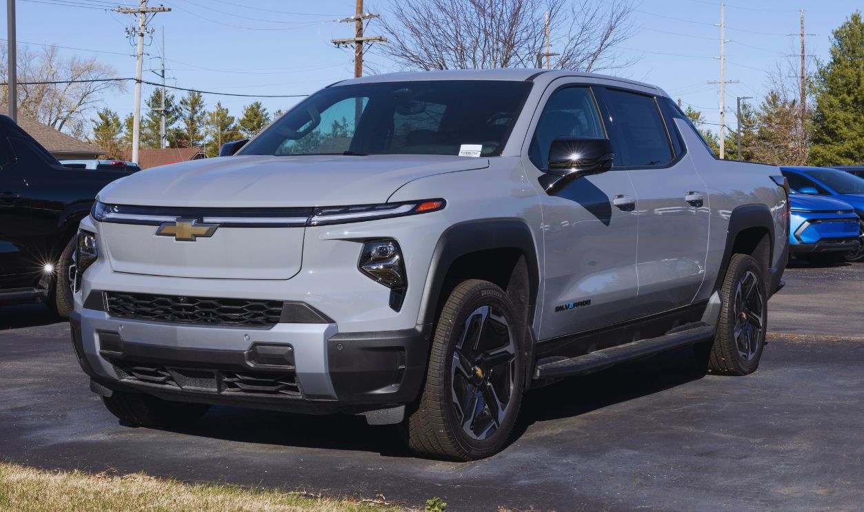 Chevrolet Silverado EV LT