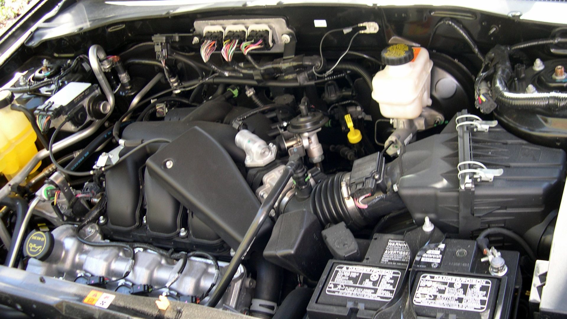 2006 Ford Escape Ford Duratec 30 V6 engine