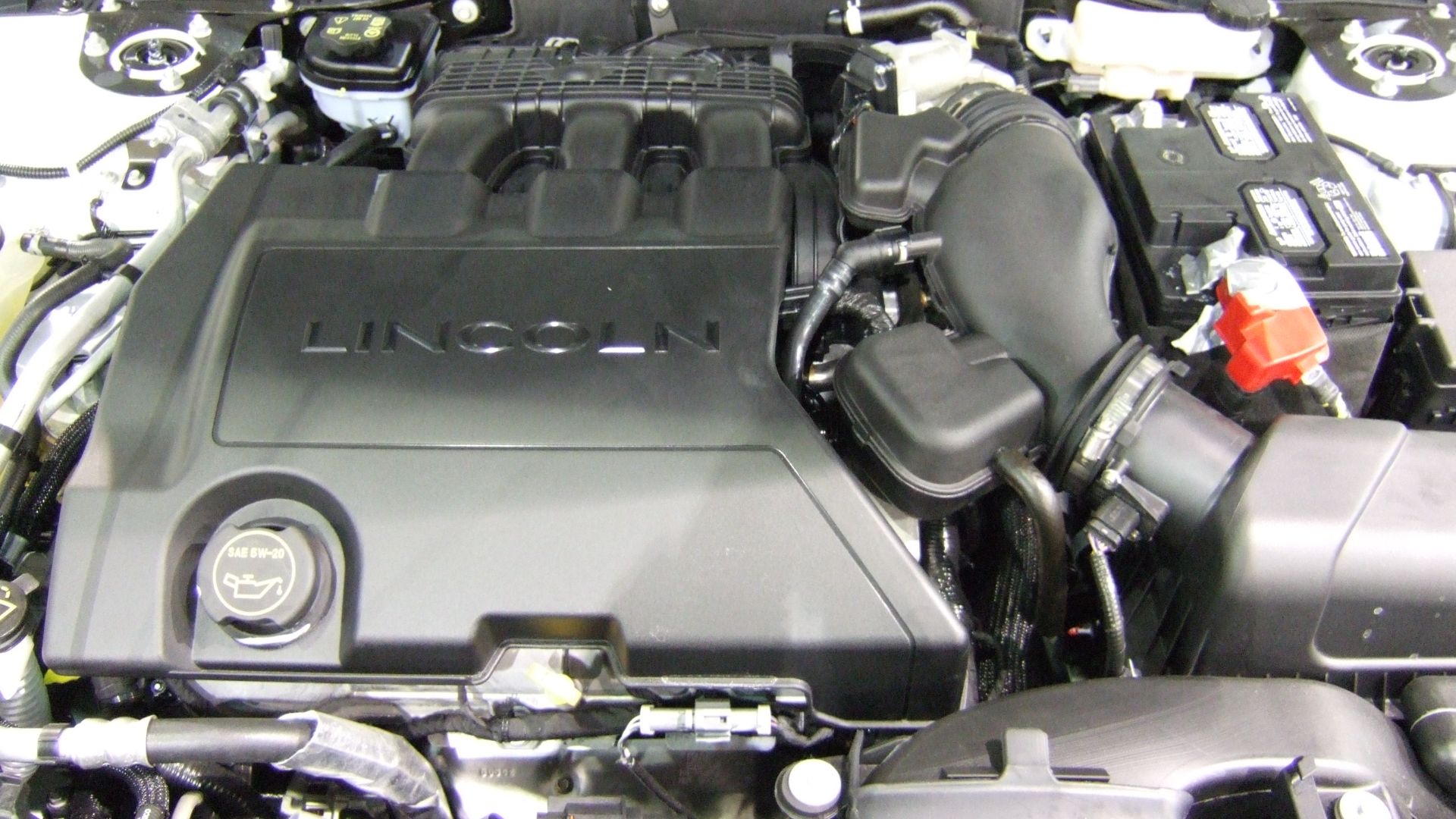 The 3.5L Duratec V6 in a 2007 Lincoln MKZ. Self made photo.