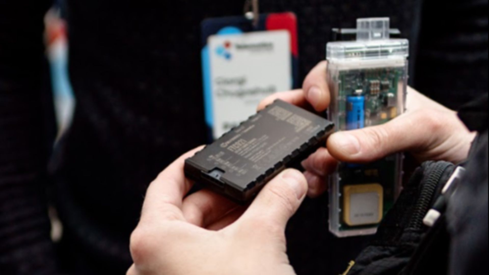 Gps tracking device for fleet management