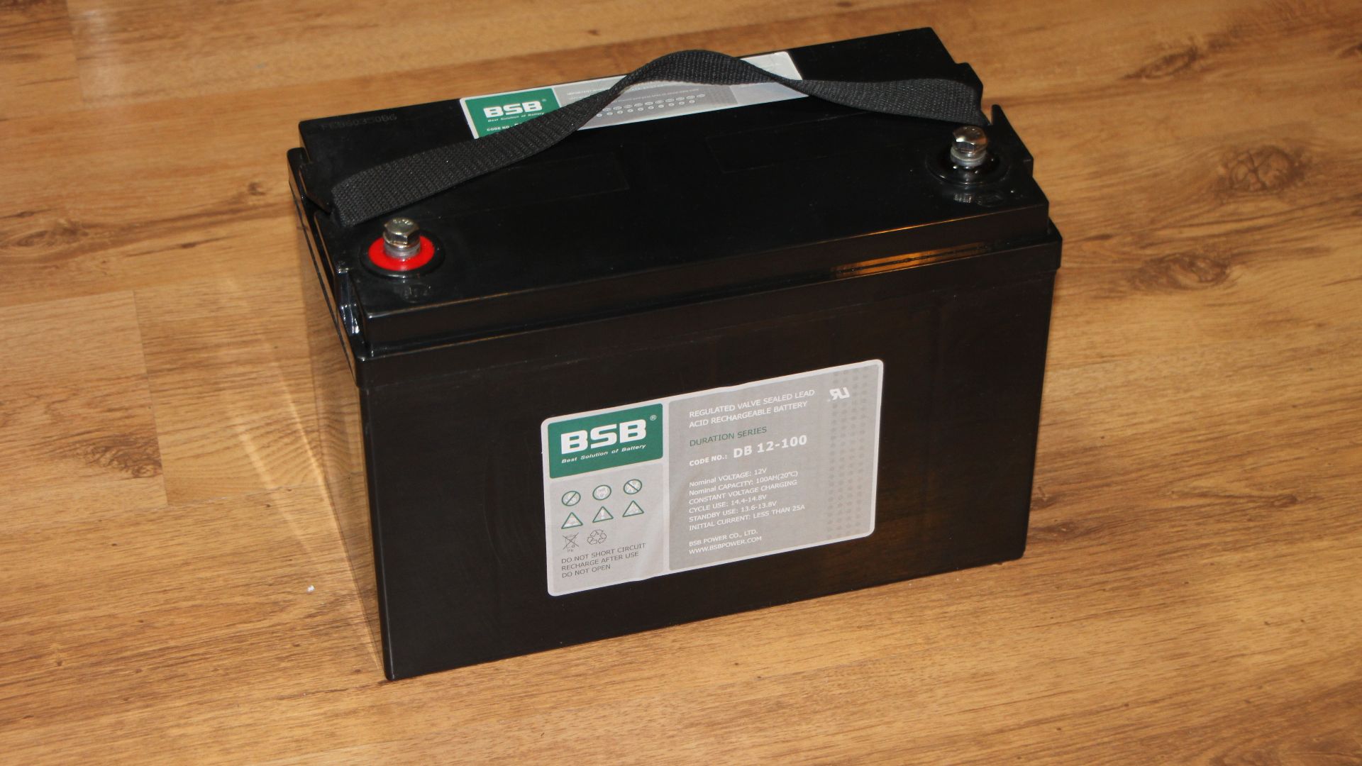 AGM battery DB12-100, 12 Volt, 100 Ah, 30 kg