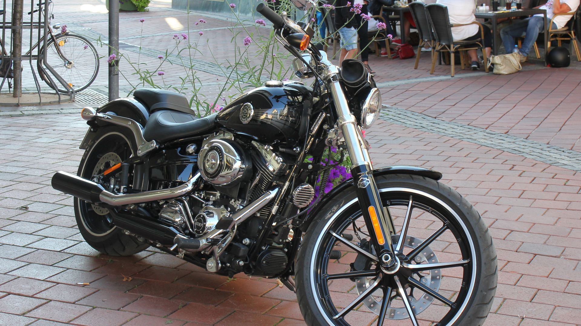 Harley-Davidson Softail Breakout FXSB103 (103 cubic inches, six speed), auf dem Markt seit 2013