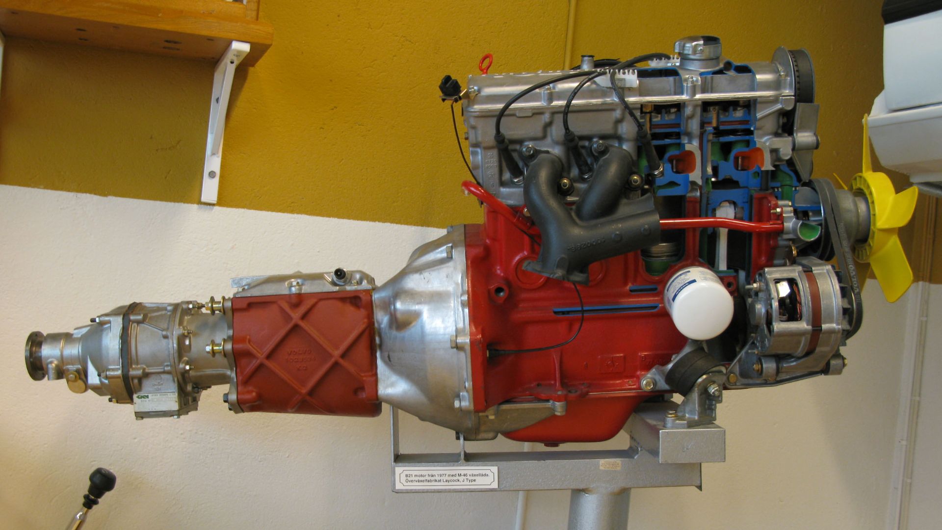 Volvo B21 engine with M46 gear box.Location: Bil & Teknikhistoriska Samlingarna i Köping