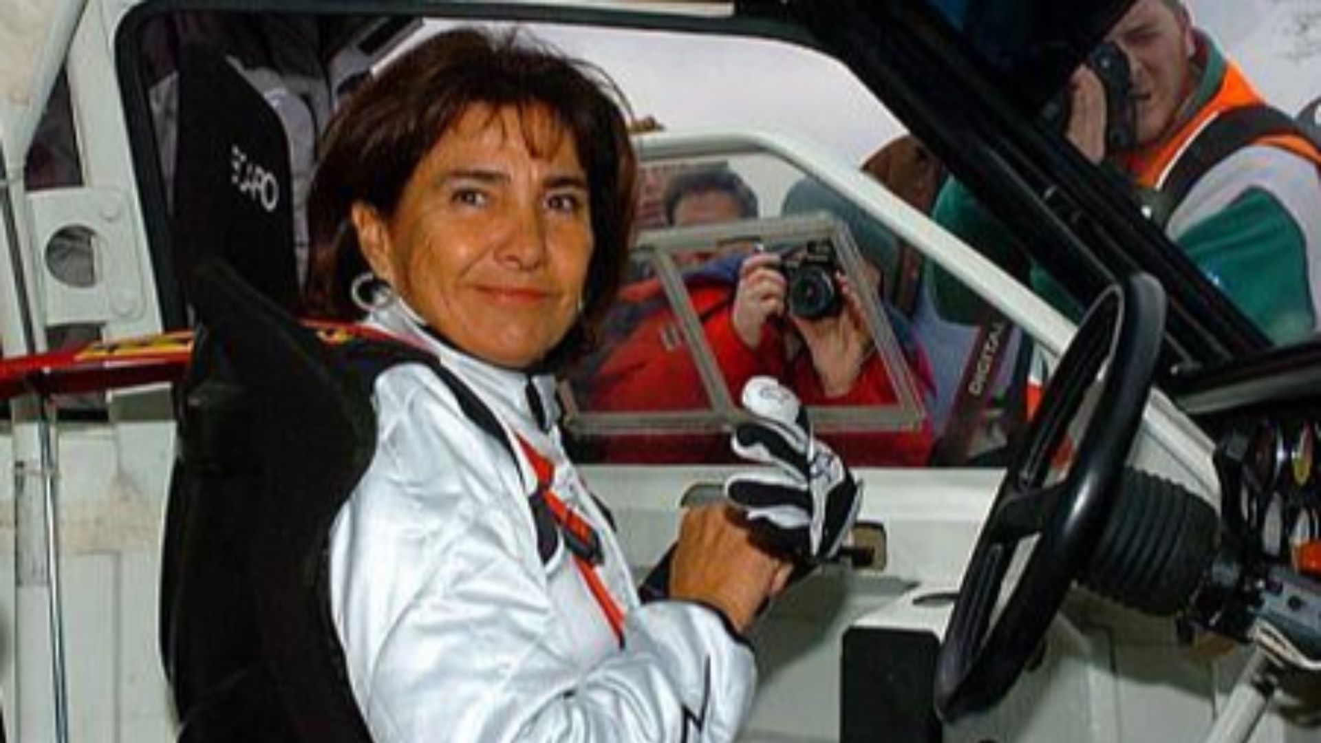 Michèle Mouton en el Audi Quatto S1 con el que ganó el Pikes Peak International 1985. La foto fue tomada durante el International Historic Motorsport Show, en Stoneleigh Park, en Gran Bretaña.
