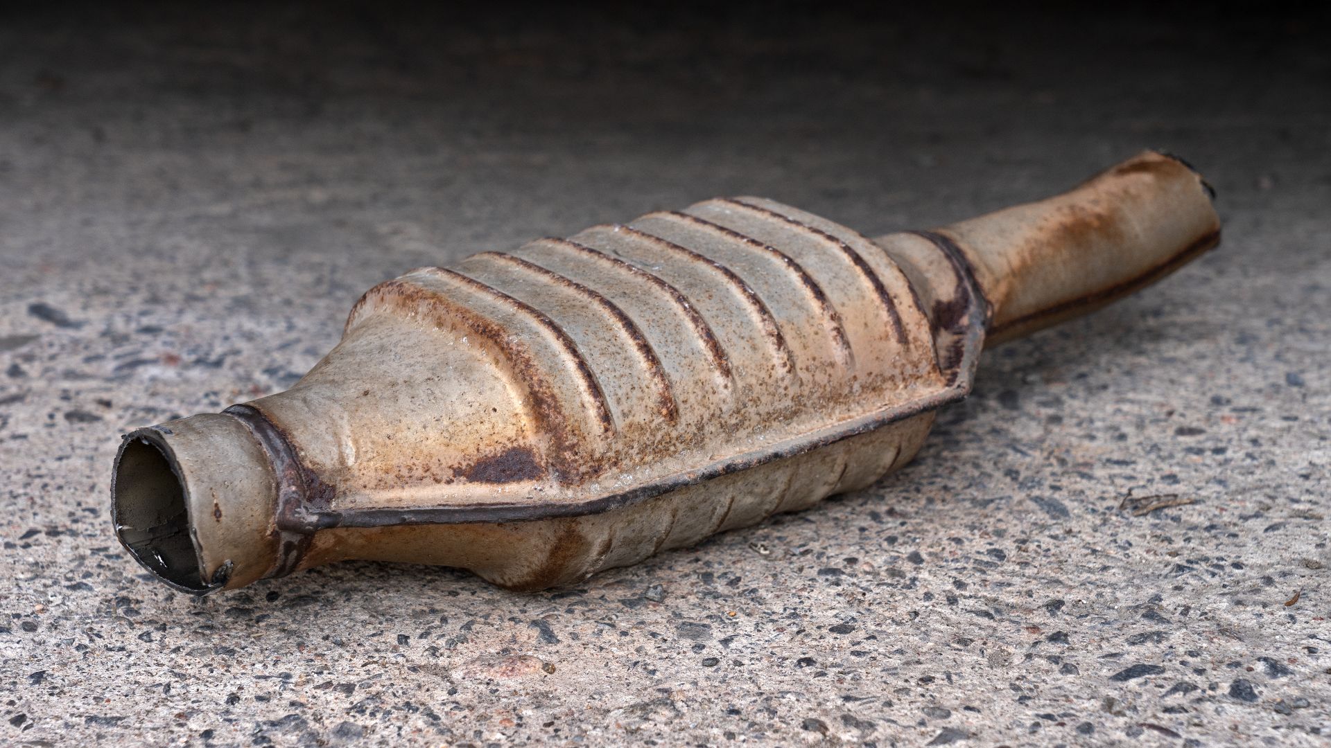 Catalytic converter.
