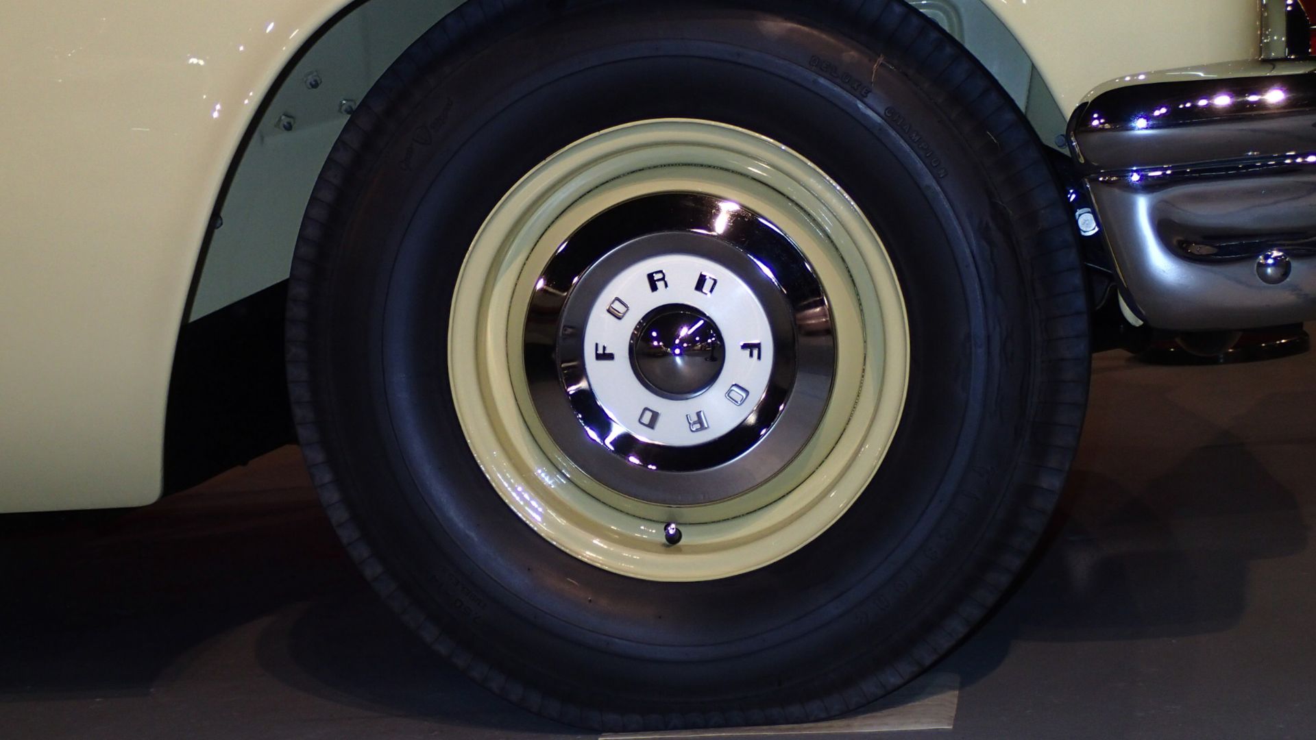 Ford Thunderbird