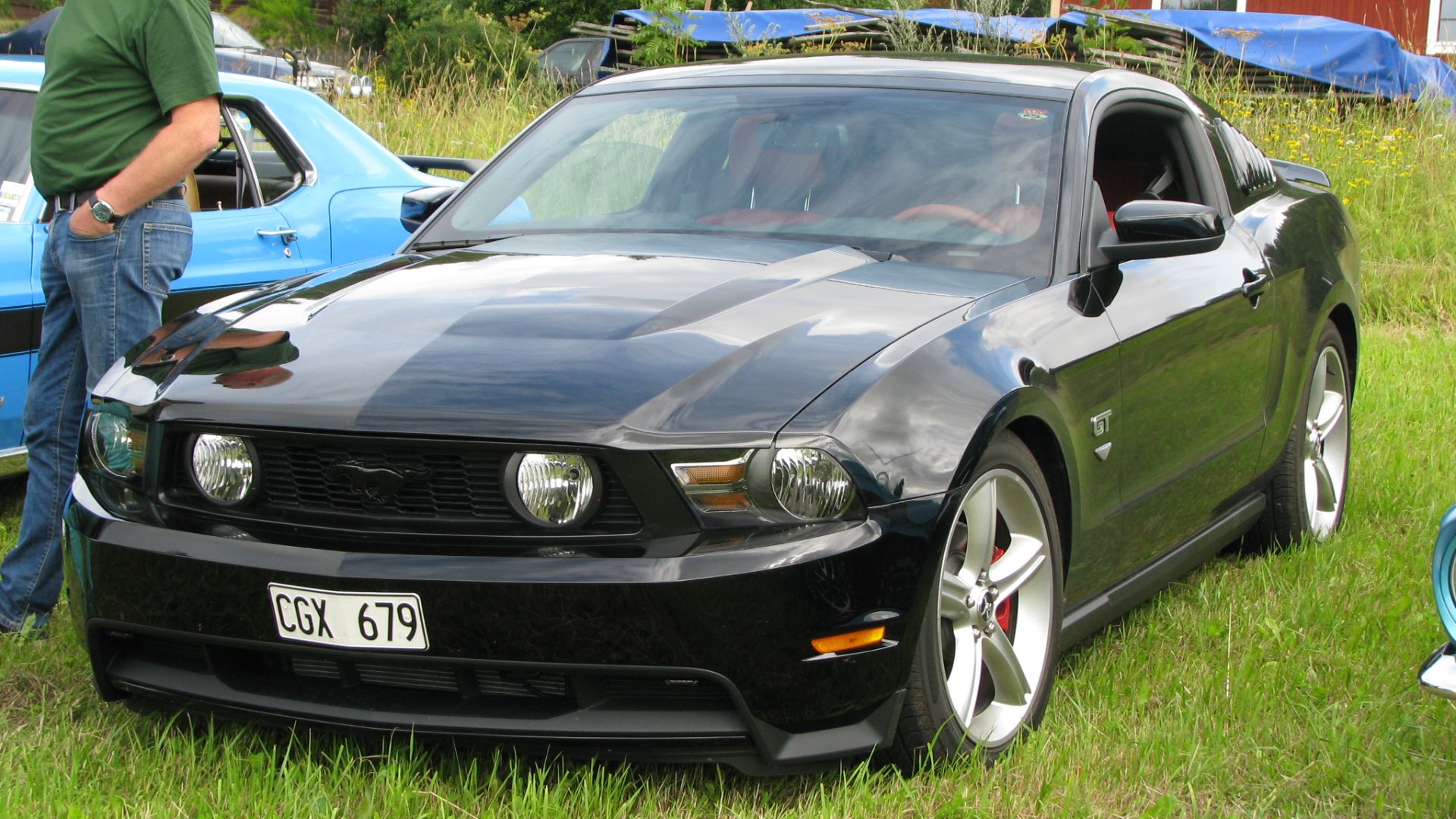 Ford Mustang Black 2010
