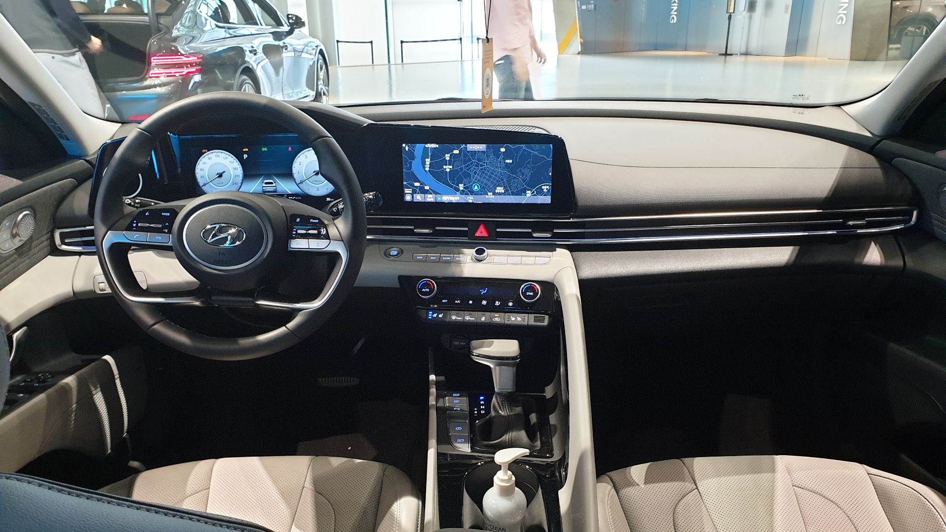 Interior of KDM spec Elantra