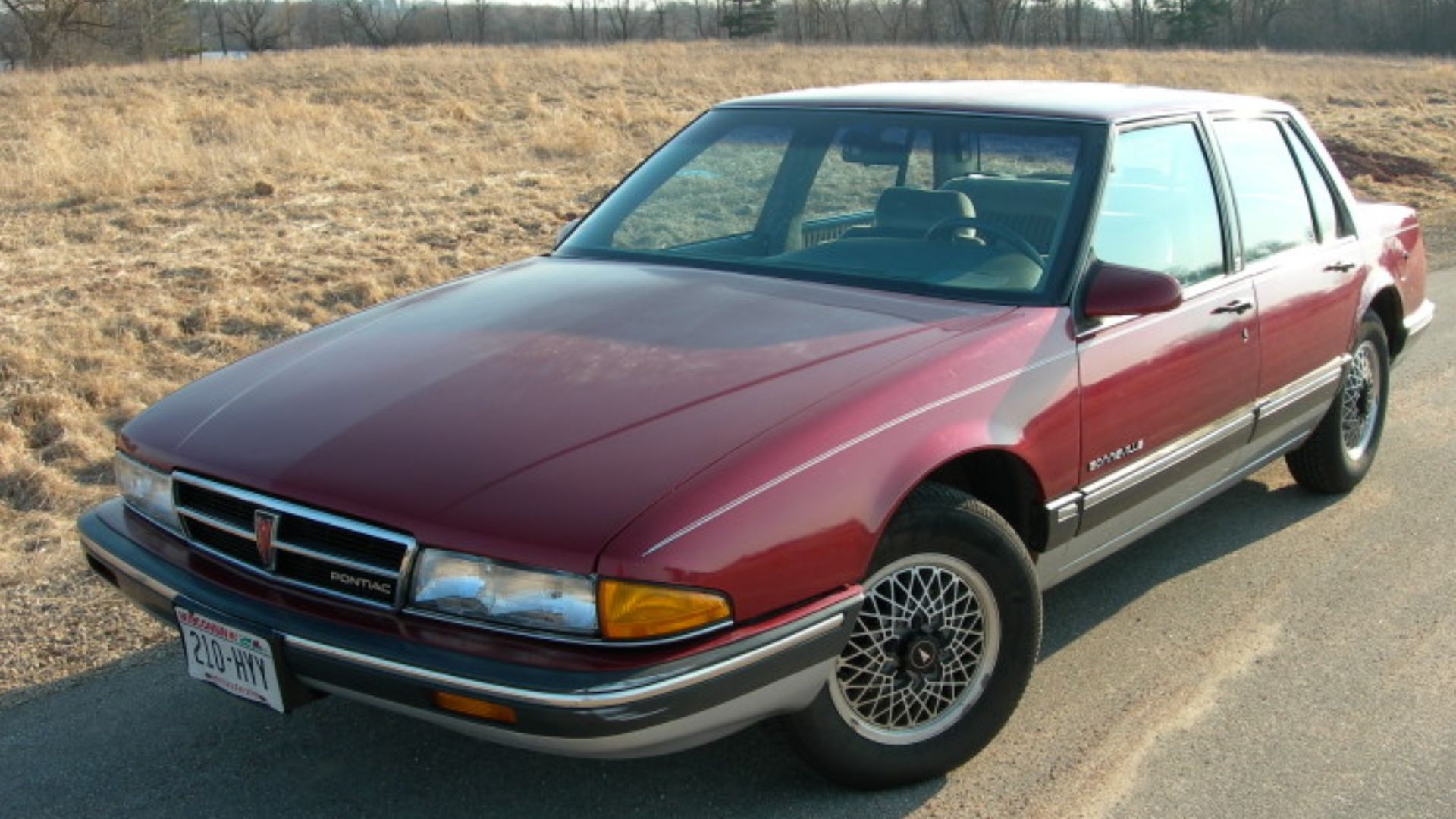 This is the a view of the front left side of a 1989 Pontiac Bonneville. It was taken March 2006.