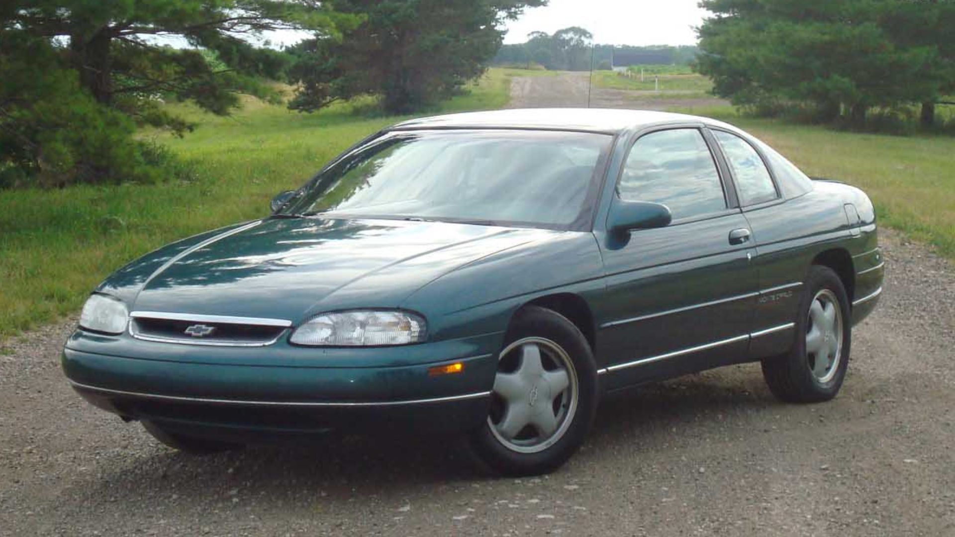 1997 Chevrolet Monte Carlo LS Coupe
