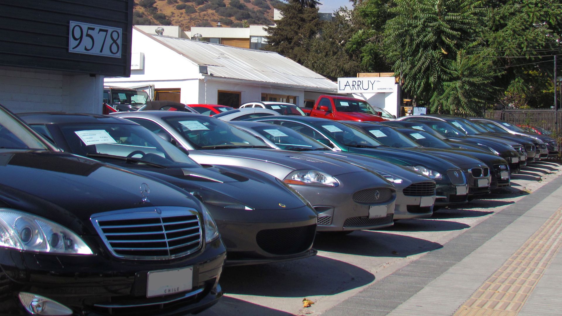 Used car dealer