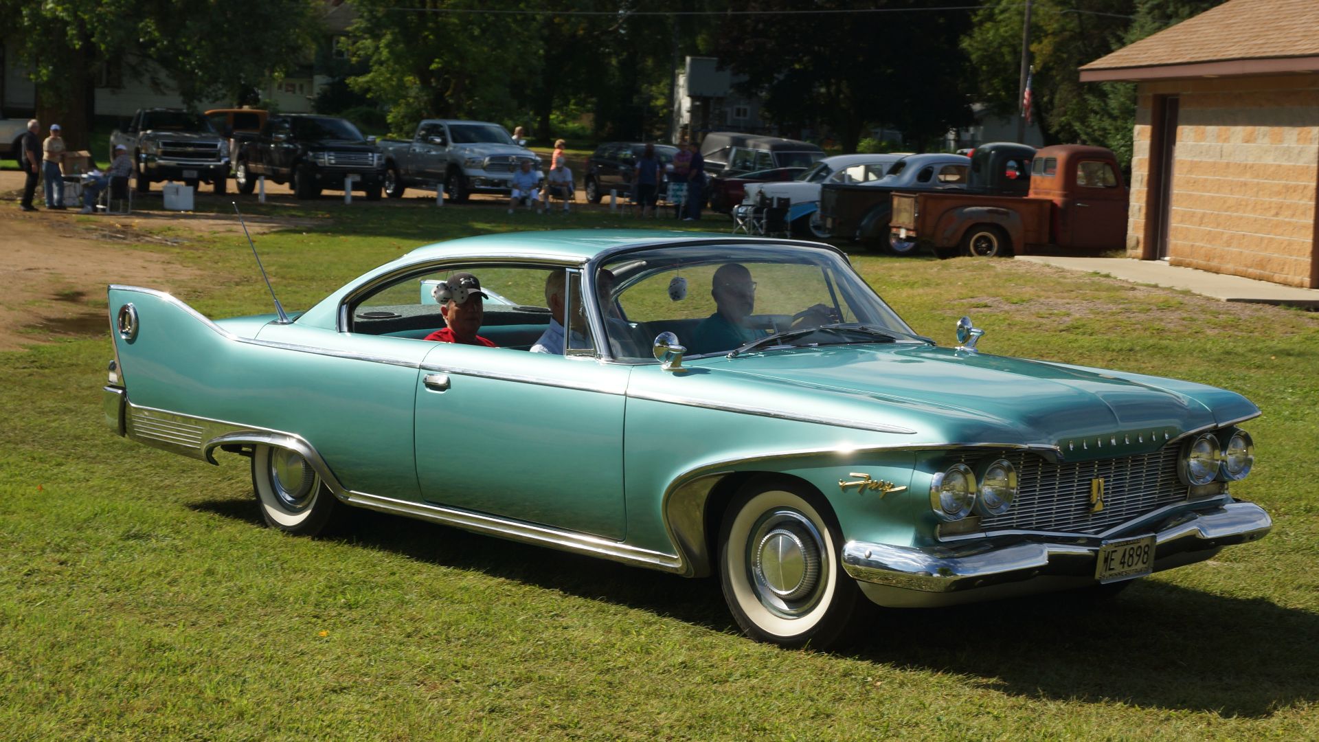 The Sunburg Trolls 8th Annual Classic Car Show & Swap
Sunburg Community Center
Sunburg, Minnesota
September 2016


   <a href=