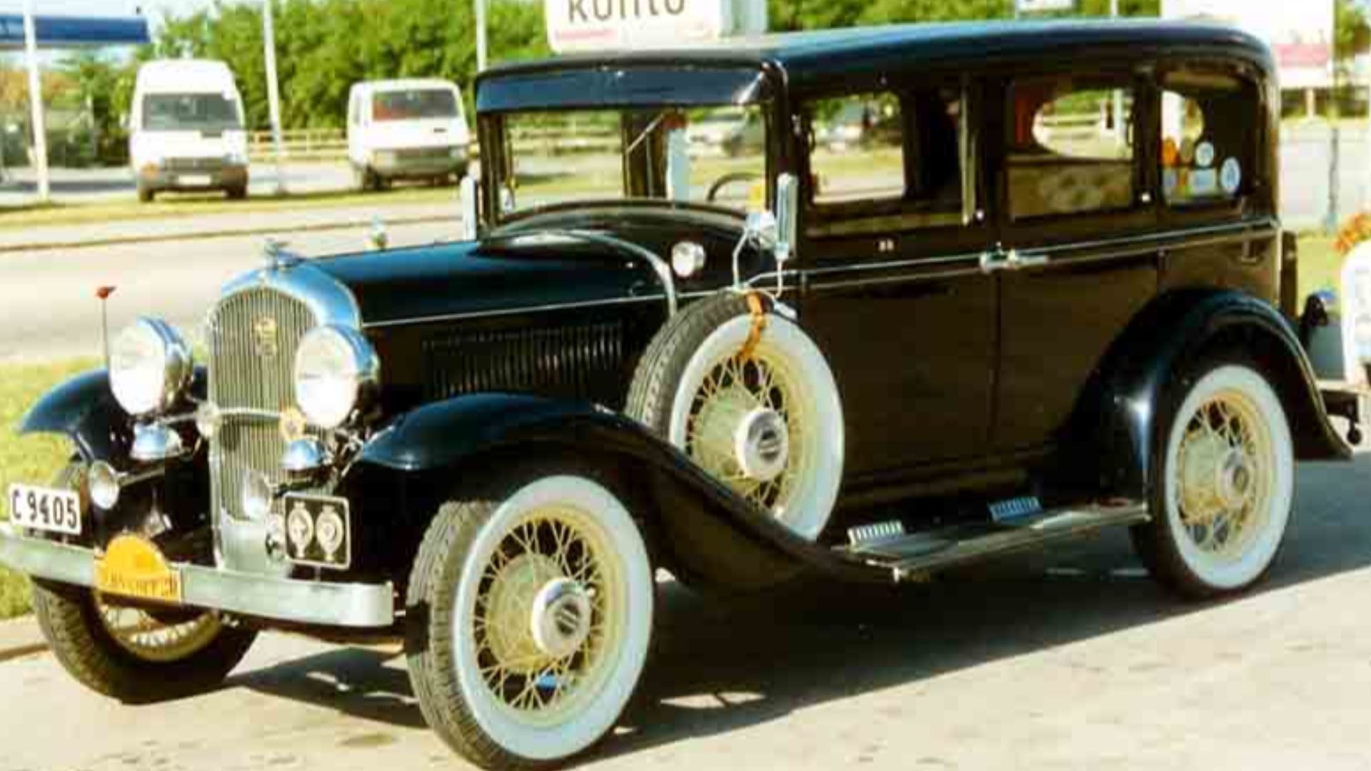 Plymouth Model PA 4-Door De Luxe Sedan 1931