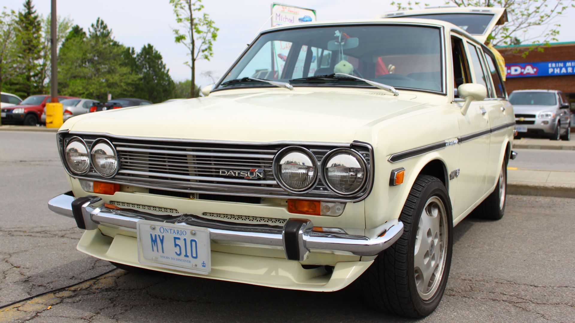 Datsun 510 wagon with 300ZX wheels
