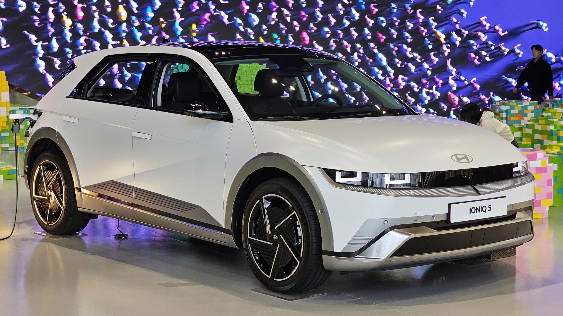 Atlas White Matte Hyundai IONIQ 5 Long Range Prestige NE1 PE Electric SUV at Hyundai Motorstudio Goyang.