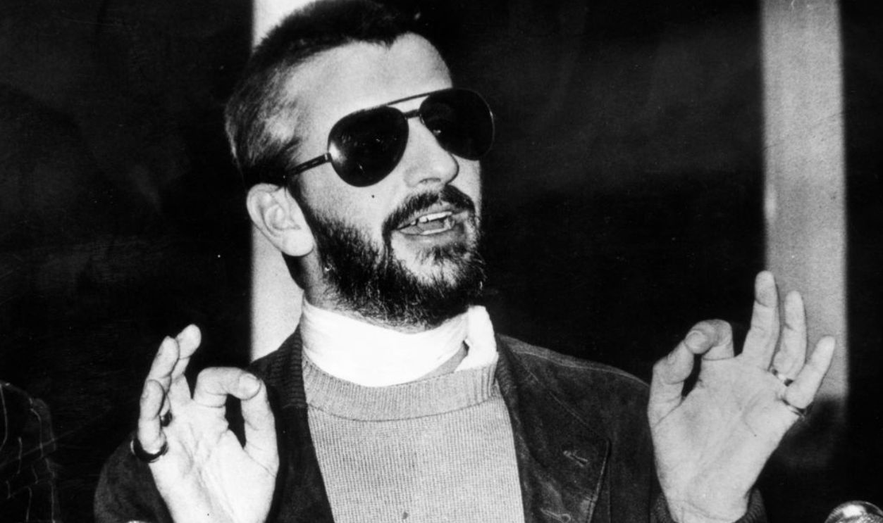 23rd September 1976: British rock star Ringo Starr at a Paris press conference to mark the release of a new album 'Ringo's Rotogravure'.