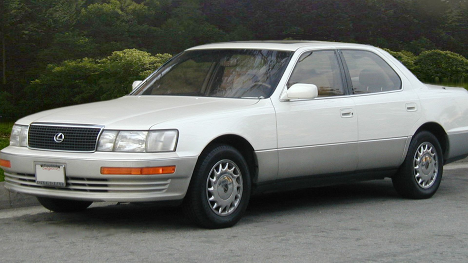 Lexus LS 400
