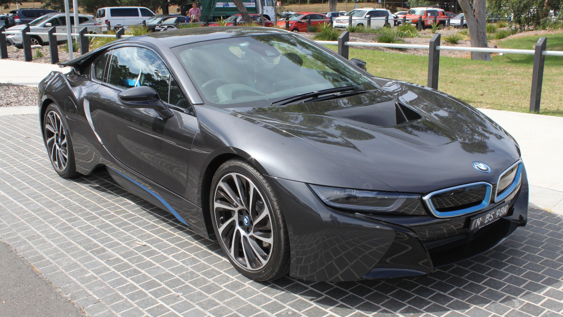 BMW i8