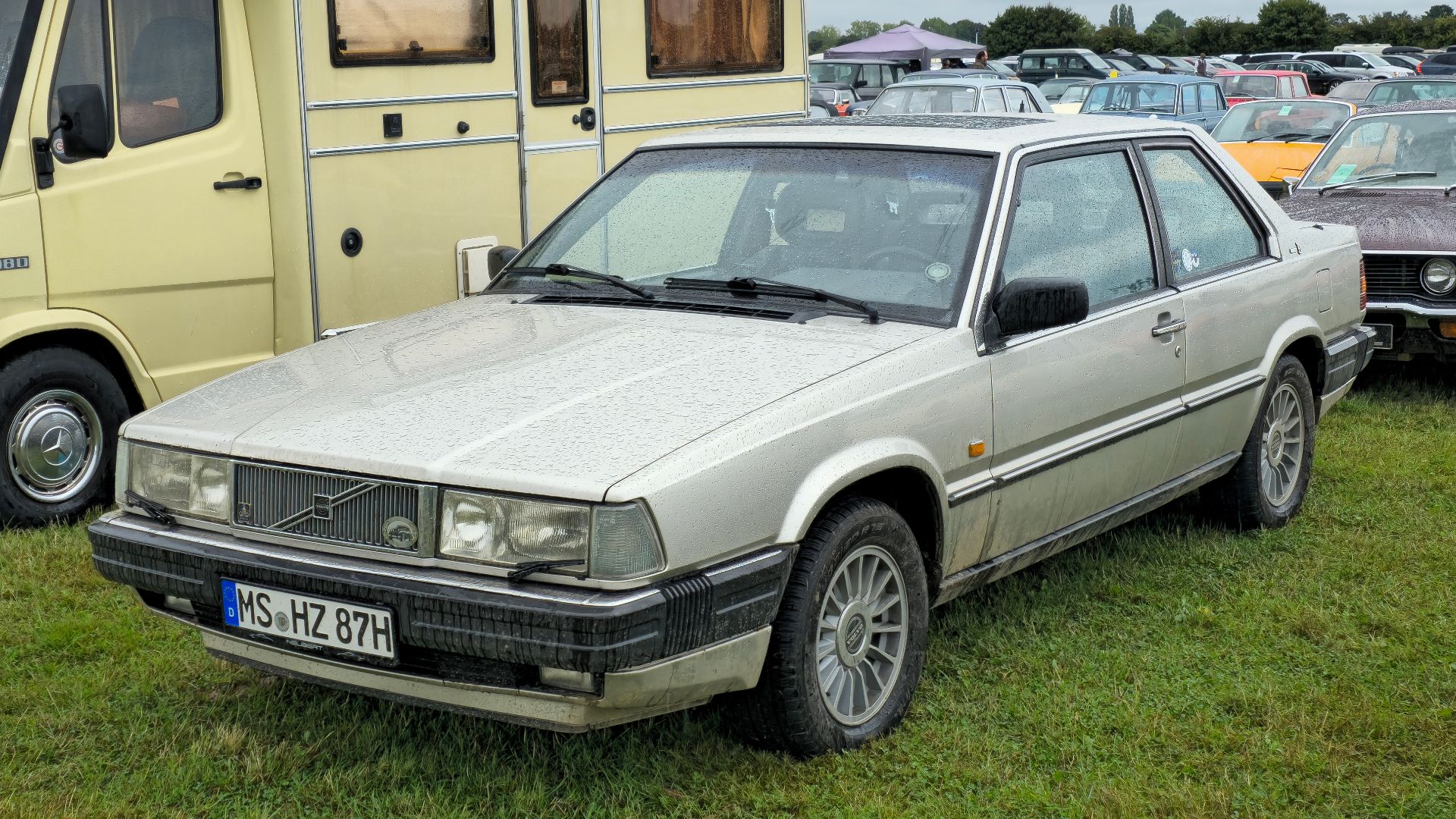 Volvo 700 Series