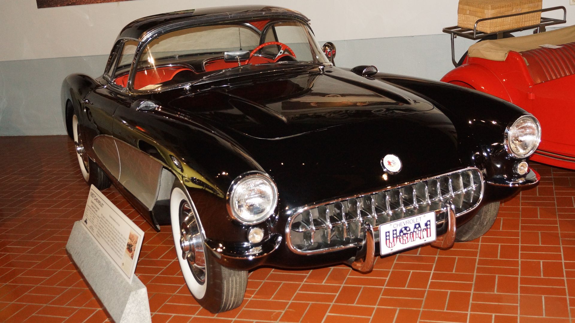 Gilmore Car Museum
6865 W Hickory Rd. 
Hickory Corners, Michigan
May 2017
Back in February I was told I had to schedule some vacation before July, At about the same, an article appeared on the Hemmings blog about the first ever joint meeting of AACA (Anit