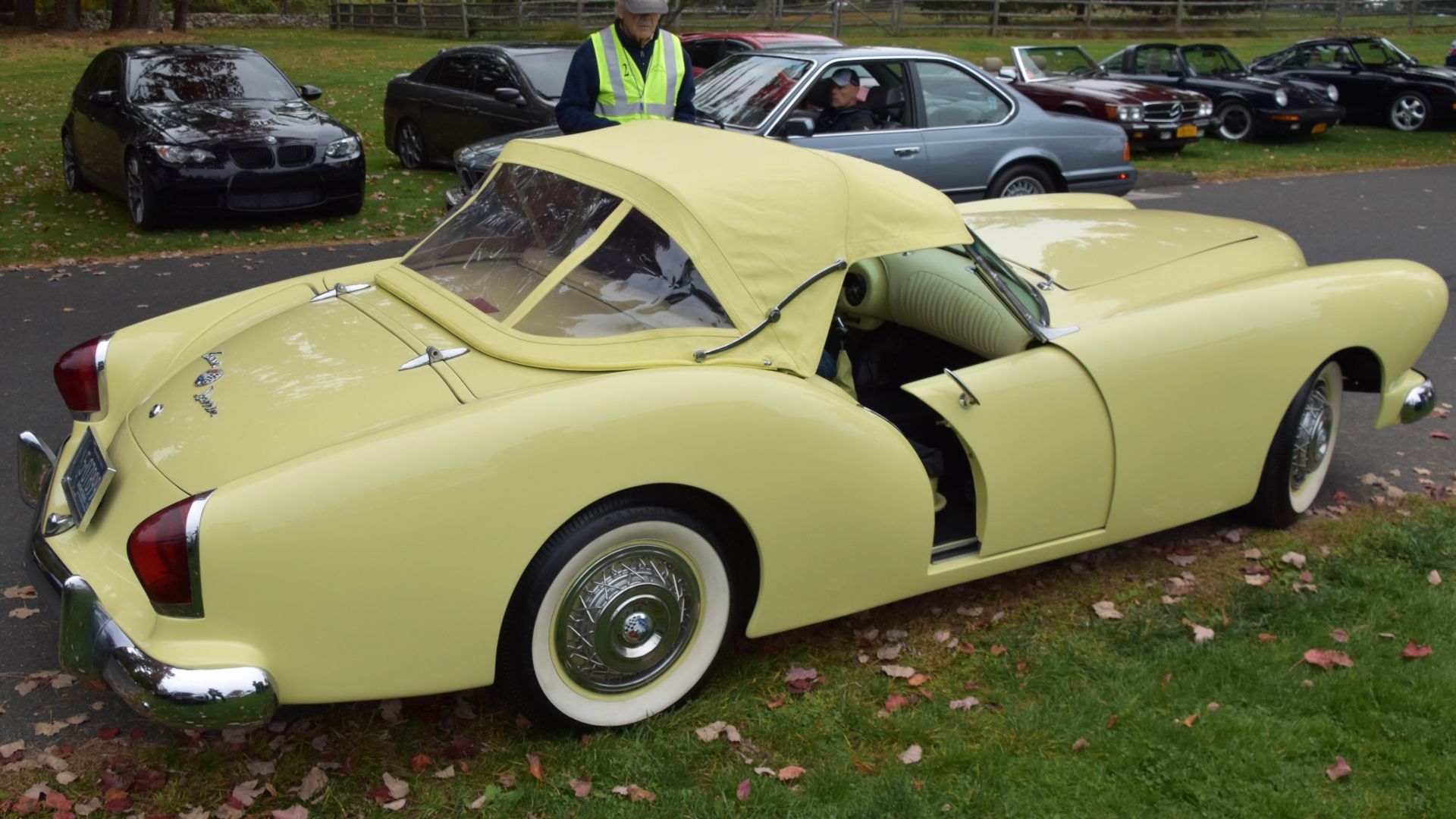 Production: 1954 (435 produced)
Engine: 2,6 litre R6 (petrol)
Power: 90 PS
Gearbox: 3 speed manual
Layout: front engine, rear drive

Location: New Canaan, Connecticut (USA)