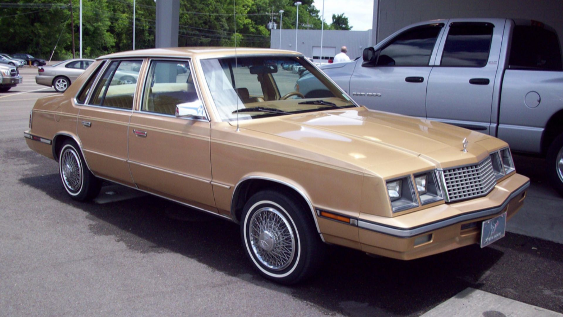 Plymouth Caravelle sedan, 1983-1985