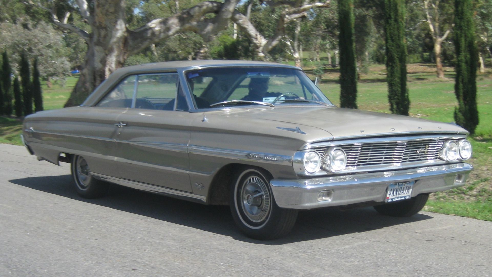 1964 Ford Galaxie 500/XL 2-Door Hardtop